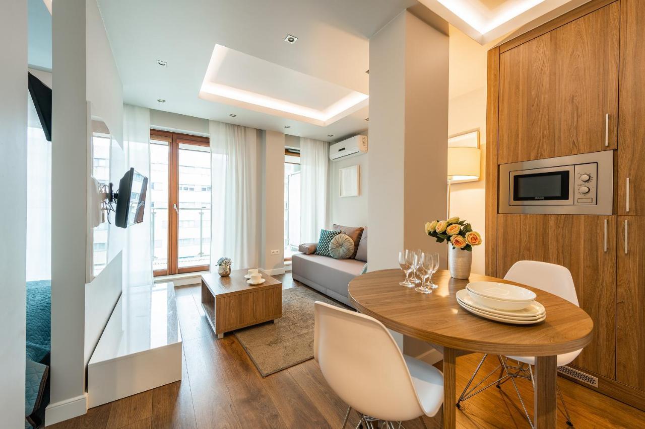 P&O Apartments Plac Europejski Warsaw Ngoại thất bức ảnh